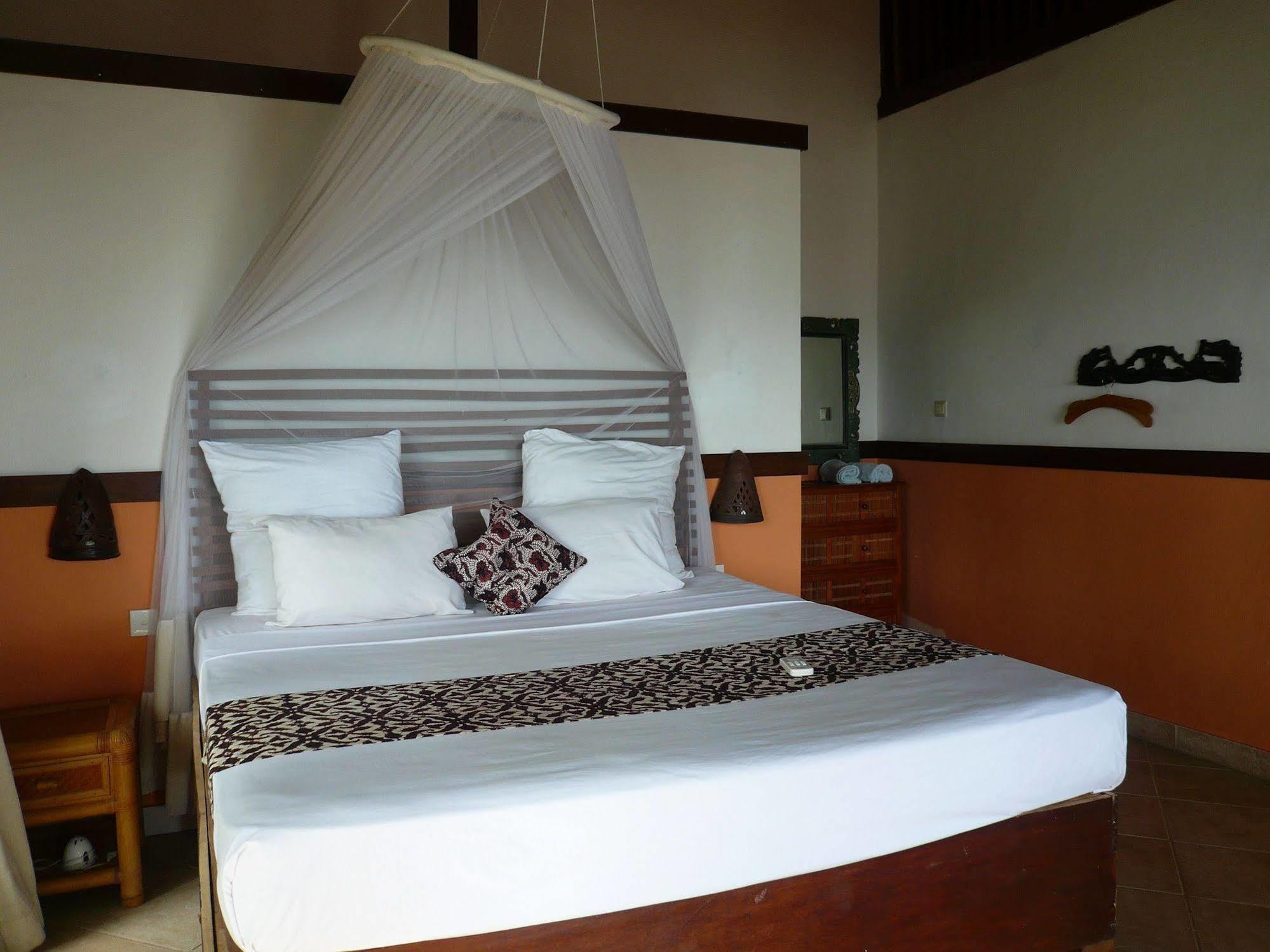 Wawa Wewe II Villas Amed Exterior foto