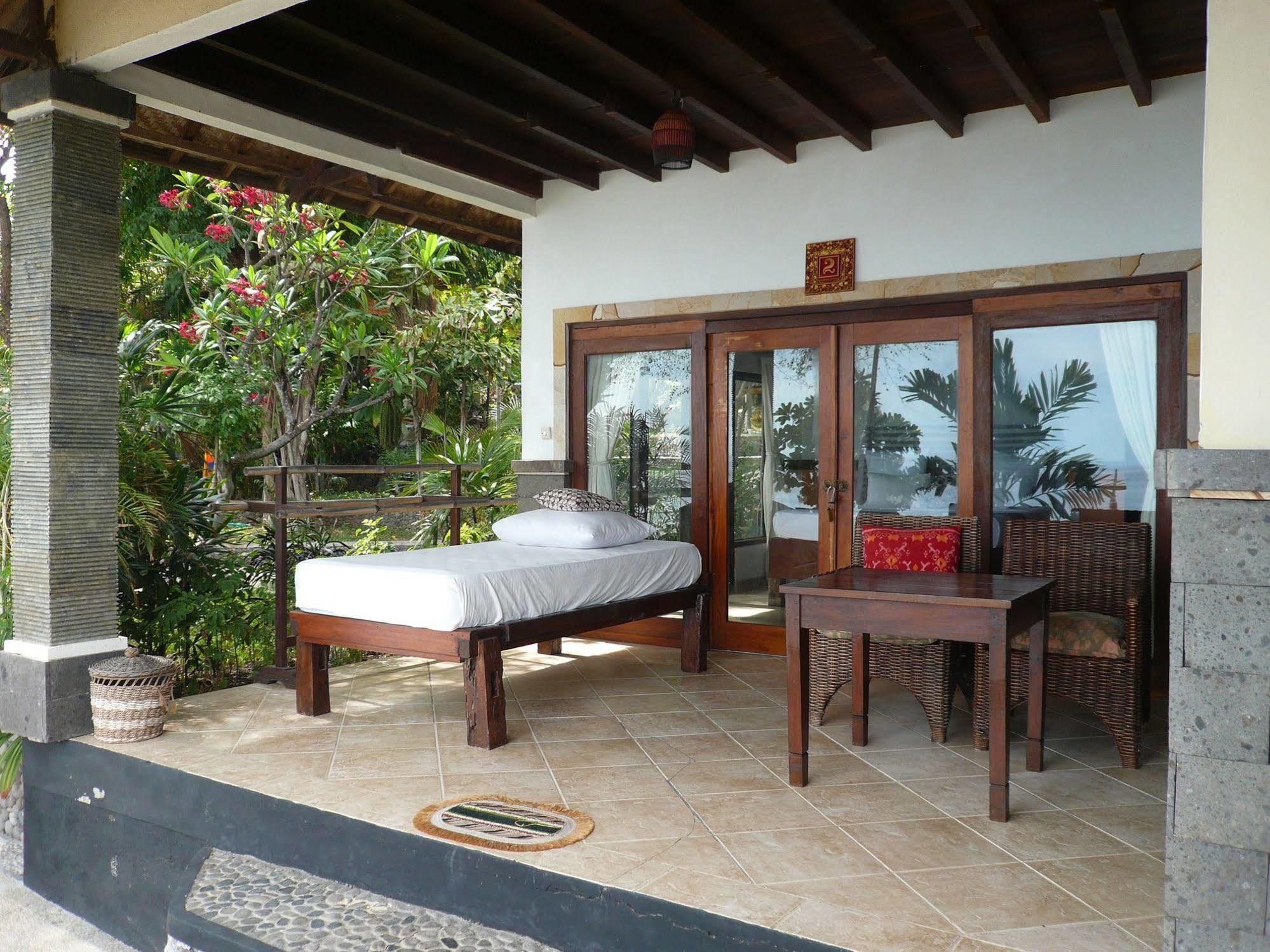 Wawa Wewe II Villas Amed Exterior foto